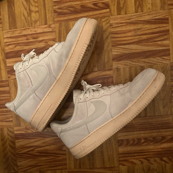 Nike af1 suede material , limited edition - Picture 1 of 6
